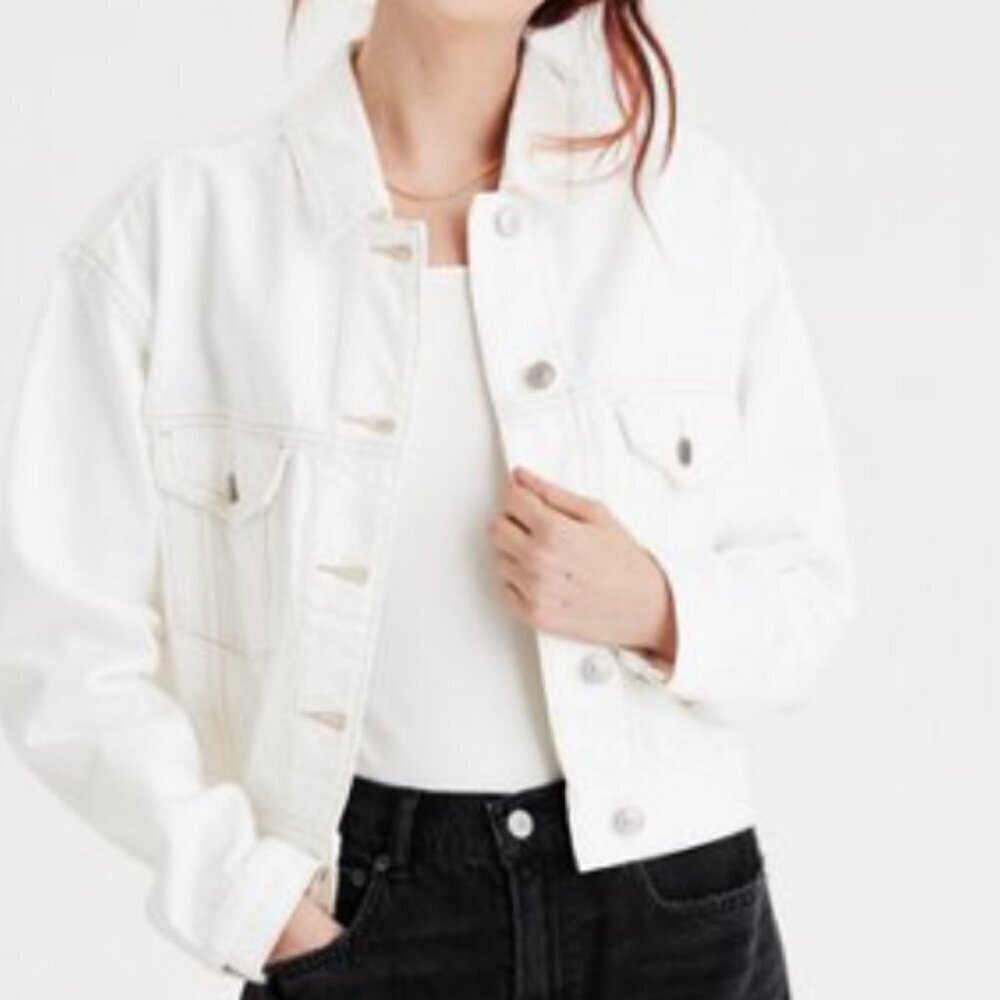 NWT American Eagle Outfitters | White Distressed Denim Jacket | Perfect Conditio